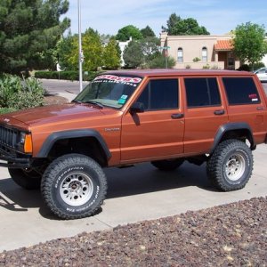 "6 Pack" the XJ!  (Posin' in the driveway)