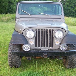 76' cj5 front (after fender install)