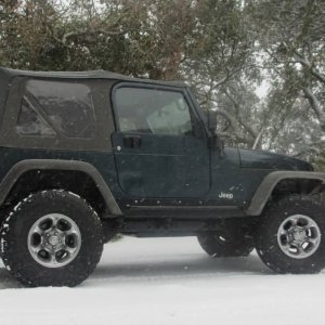 IMG_4871_jeep-snow