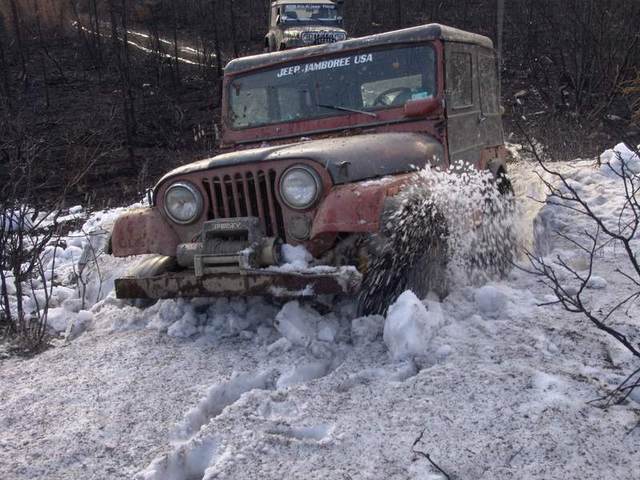 CJ5 bustin' thru the drifts